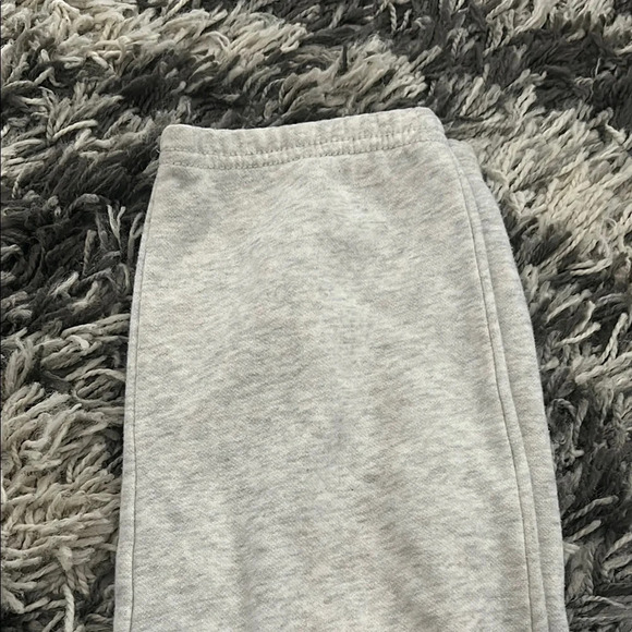 Old Navy Gray Tapered Jogger Sweatpants - Picture 3 of 6